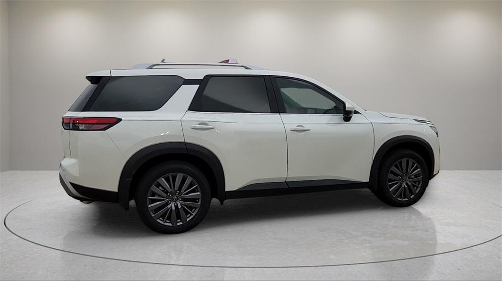 new 2025 Nissan Pathfinder car, priced at $44,459