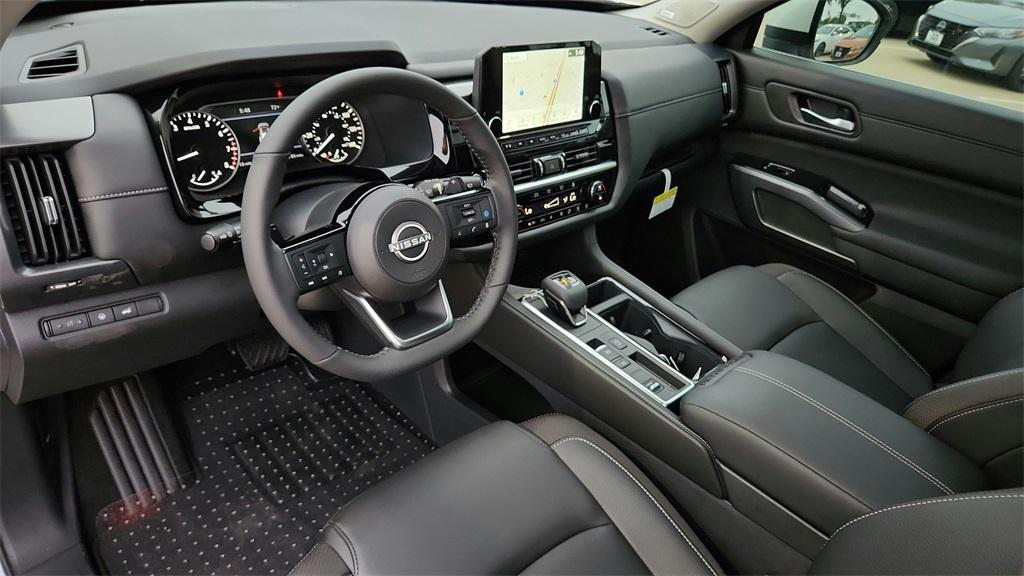 new 2025 Nissan Pathfinder car, priced at $44,459