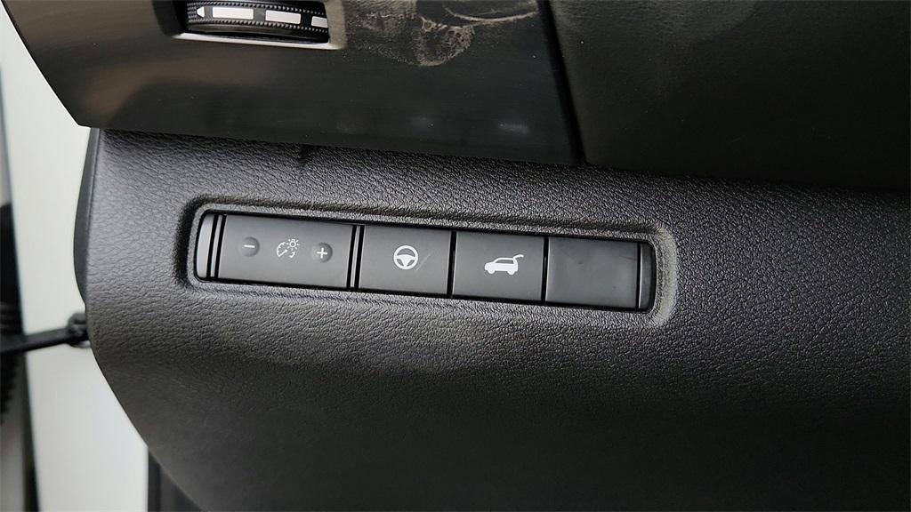 new 2025 Nissan Pathfinder car, priced at $44,459