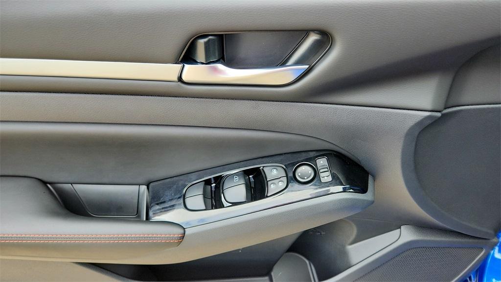 new 2025 Nissan Altima car, priced at $26,423