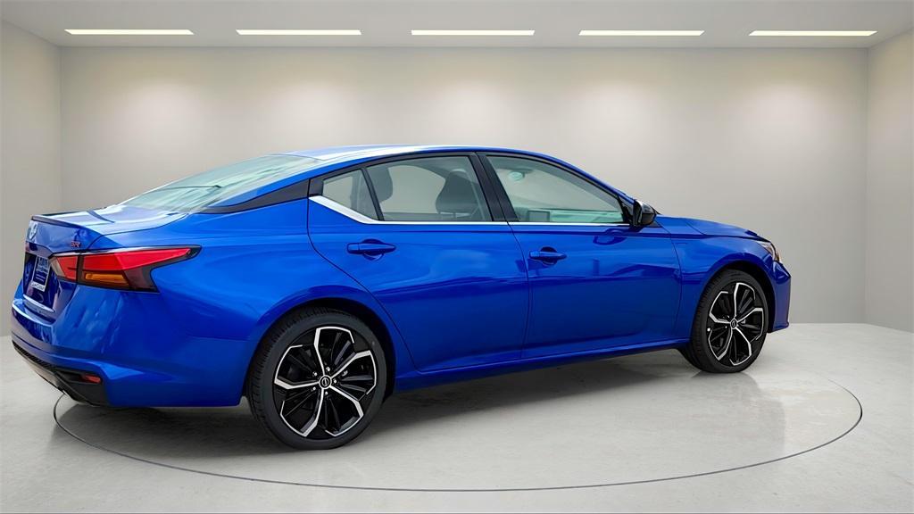 new 2025 Nissan Altima car, priced at $26,423