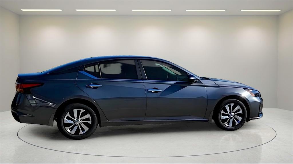 new 2025 Nissan Altima car, priced at $25,580