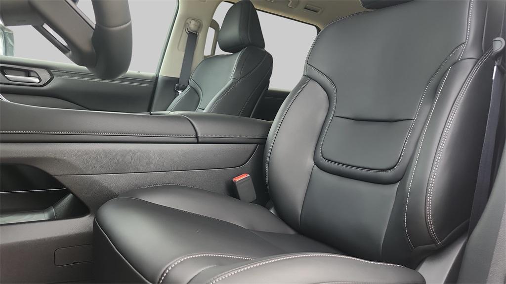 new 2025 Nissan Armada car, priced at $54,406
