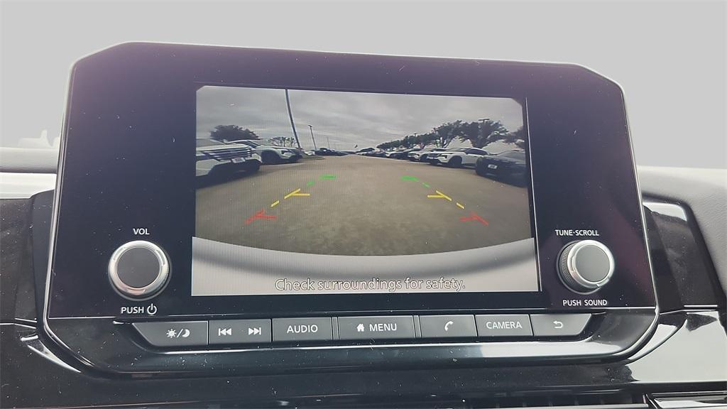 new 2025 Nissan Pathfinder car, priced at $36,774