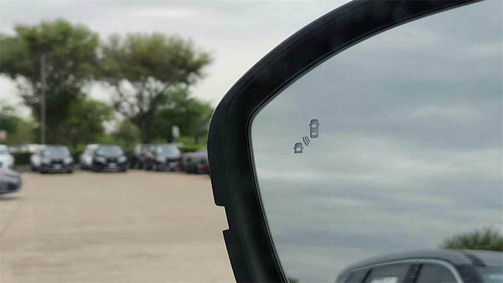 new 2025 Nissan Pathfinder car, priced at $36,774