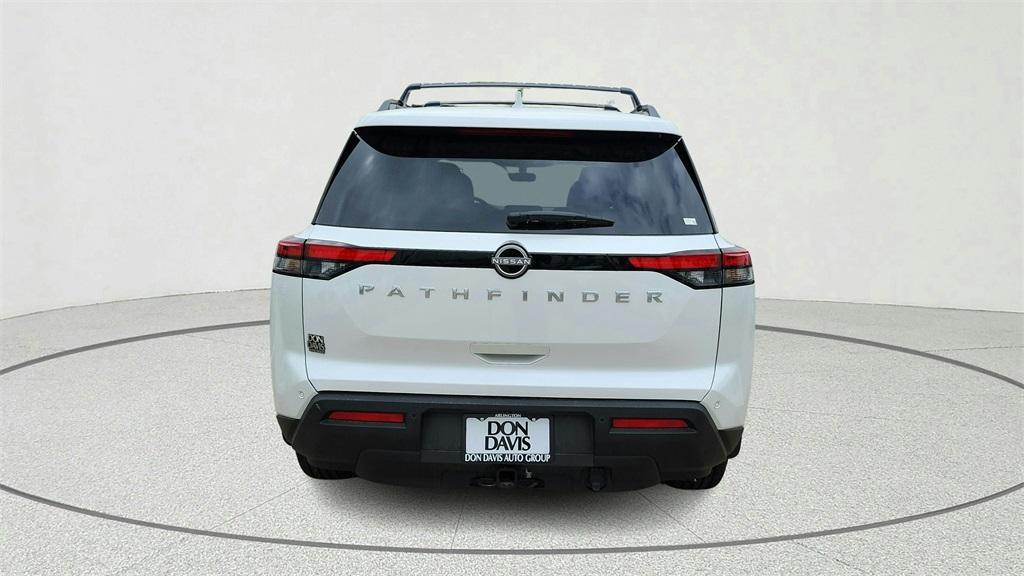 new 2025 Nissan Pathfinder car, priced at $36,774