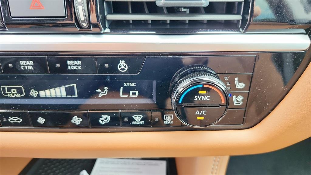 new 2025 Nissan Pathfinder car, priced at $50,065
