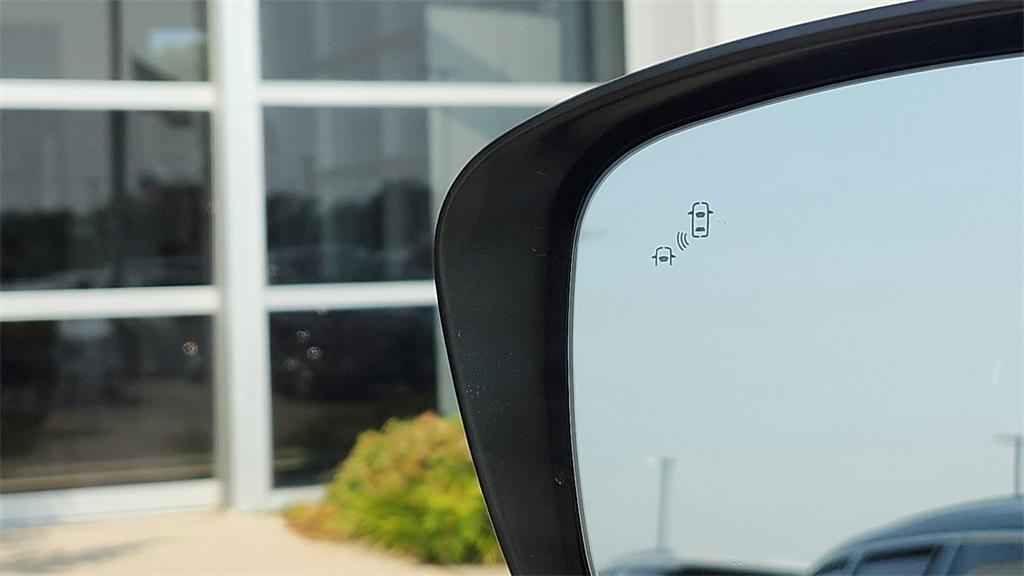 used 2025 Nissan Frontier car, priced at $29,216