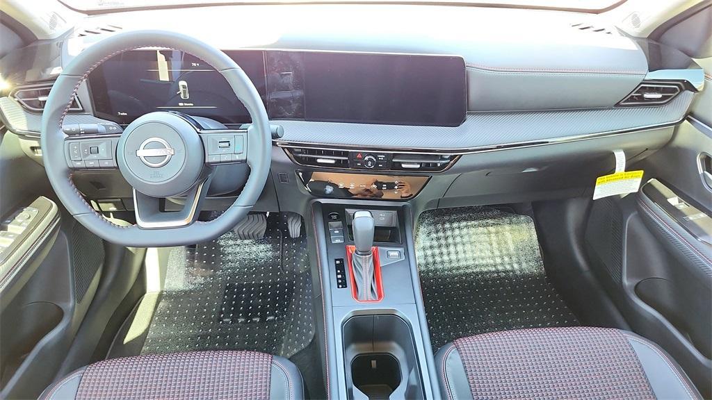 new 2025 Nissan Kicks car, priced at $27,402