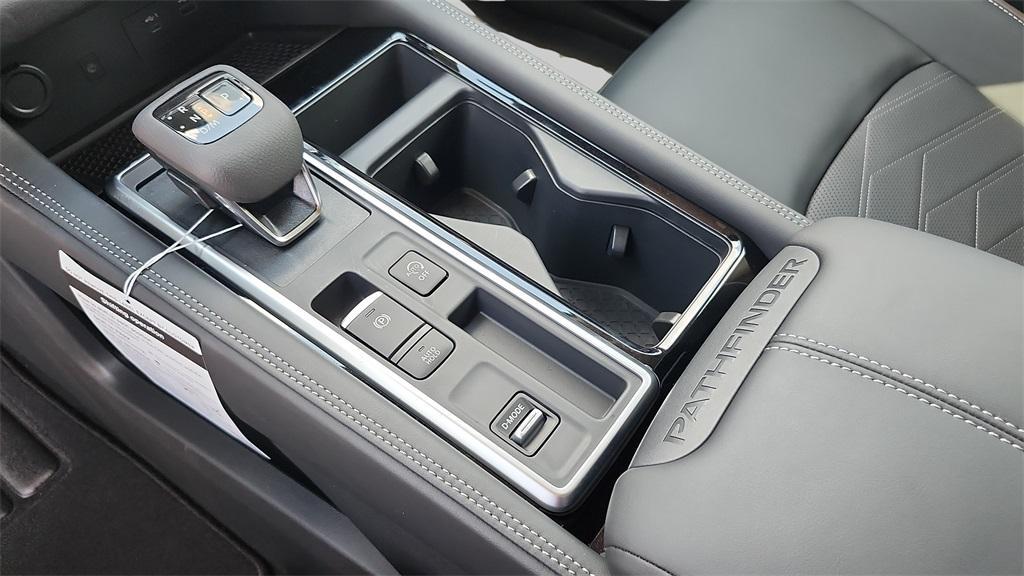 new 2025 Nissan Pathfinder car, priced at $44,882
