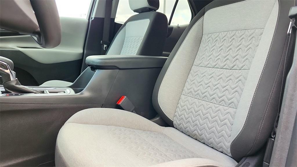 used 2023 Chevrolet Equinox car, priced at $21,699