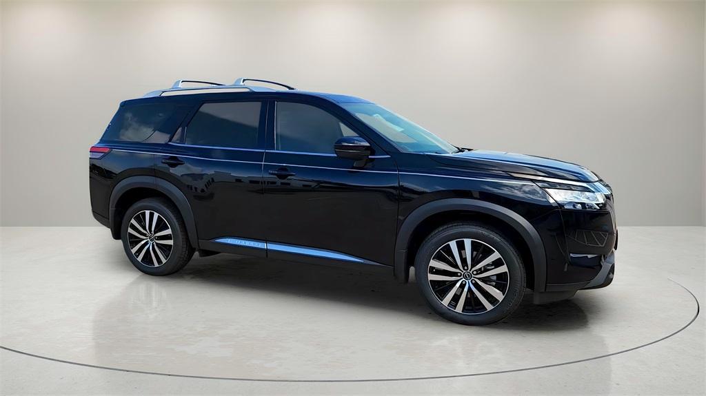 new 2025 Nissan Pathfinder car, priced at $47,761
