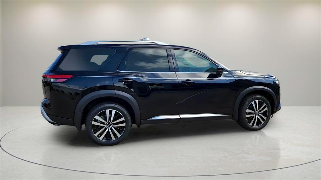 new 2025 Nissan Pathfinder car, priced at $47,761