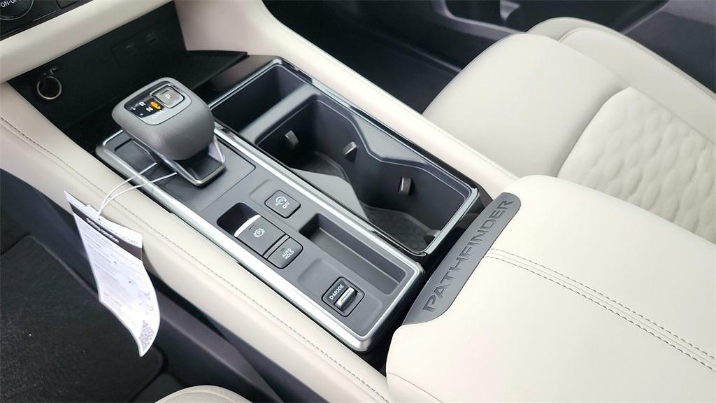 new 2025 Nissan Pathfinder car, priced at $37,722