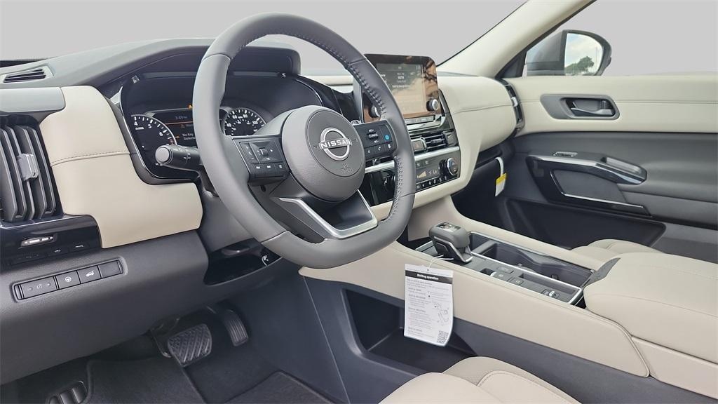 new 2025 Nissan Pathfinder car, priced at $37,722