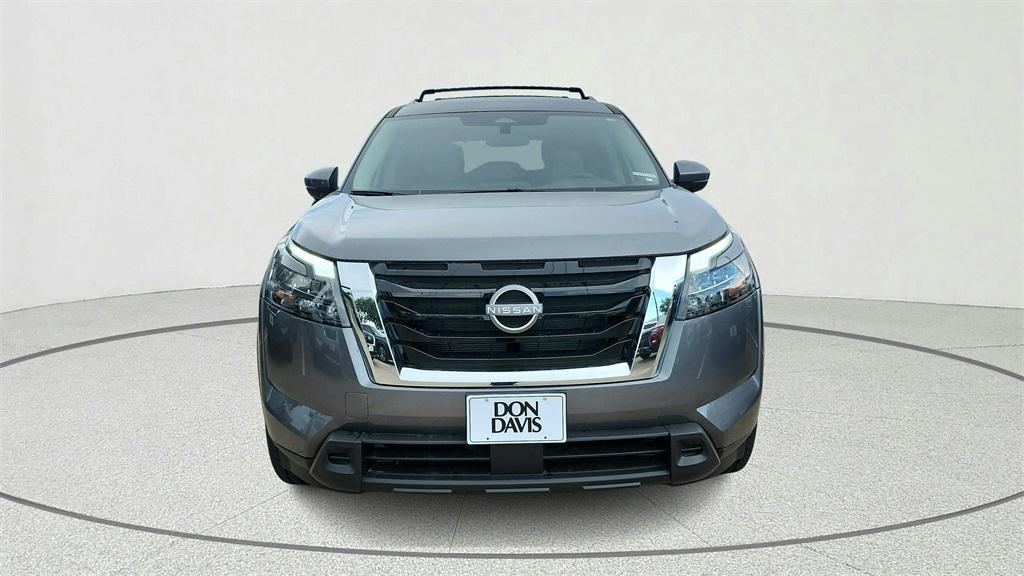 new 2025 Nissan Pathfinder car, priced at $37,722