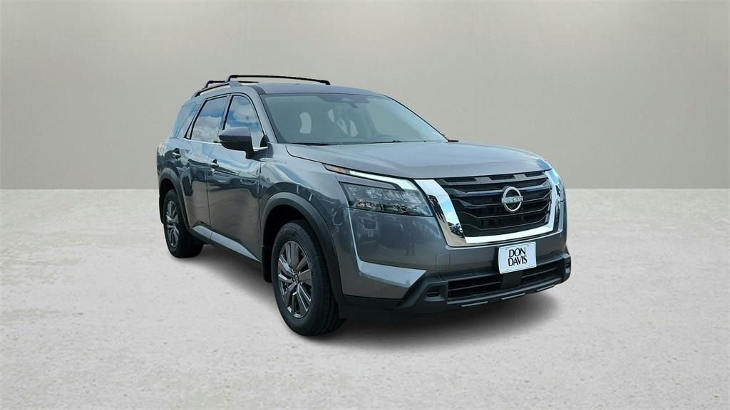 new 2025 Nissan Pathfinder car, priced at $37,722