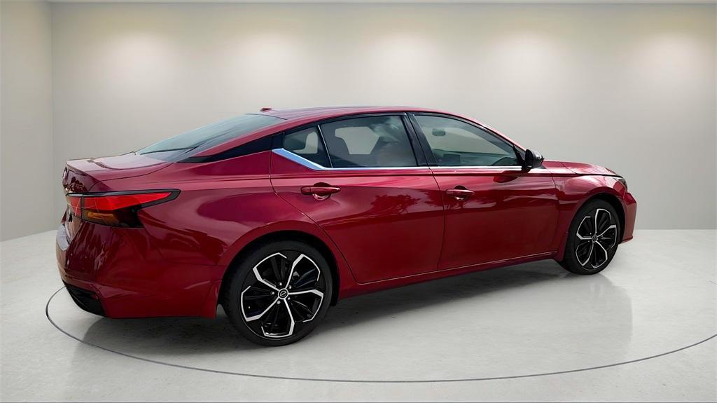 new 2025 Nissan Altima car, priced at $27,437