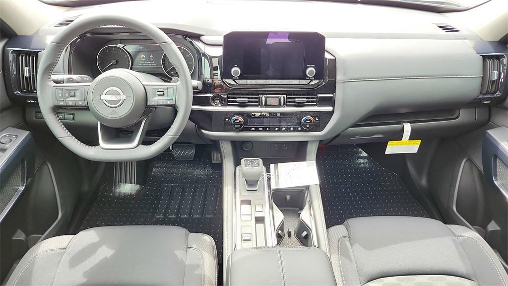 new 2025 Nissan Pathfinder car, priced at $42,032