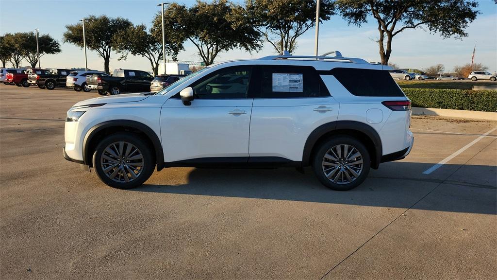 new 2025 Nissan Pathfinder car, priced at $43,961