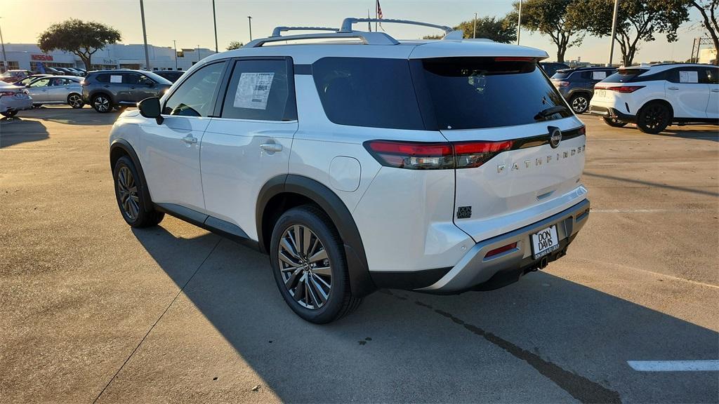 new 2025 Nissan Pathfinder car, priced at $43,961