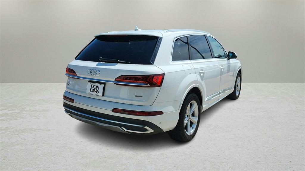 used 2024 Audi Q7 car, priced at $45,757