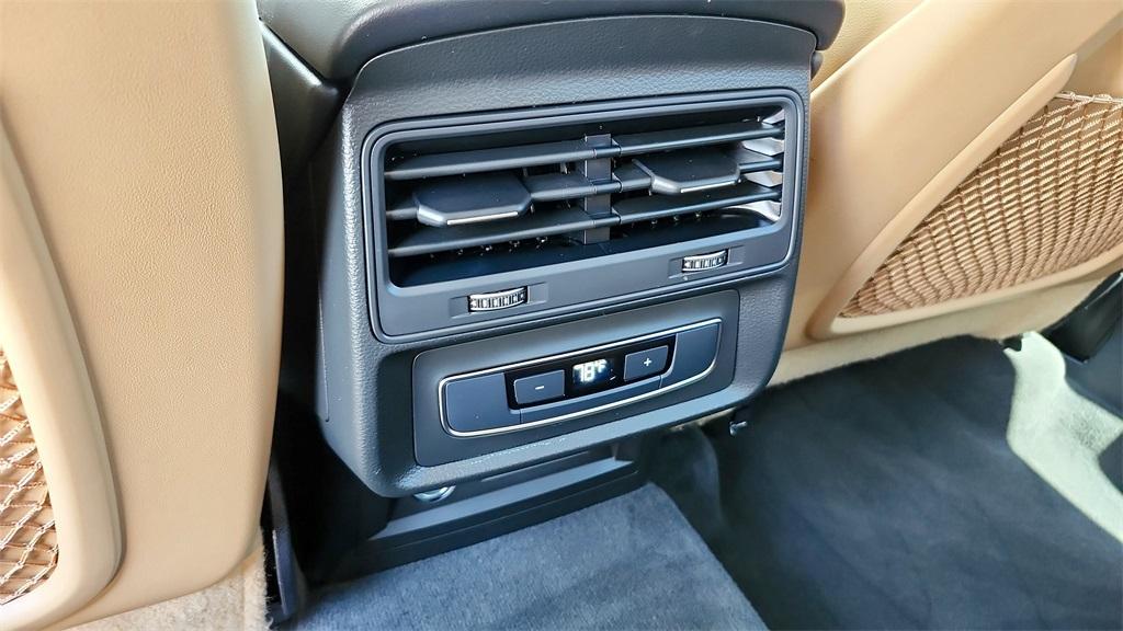 used 2024 Audi Q7 car, priced at $45,757