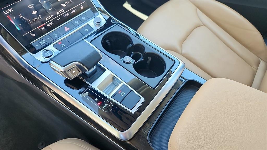 used 2024 Audi Q7 car, priced at $45,757