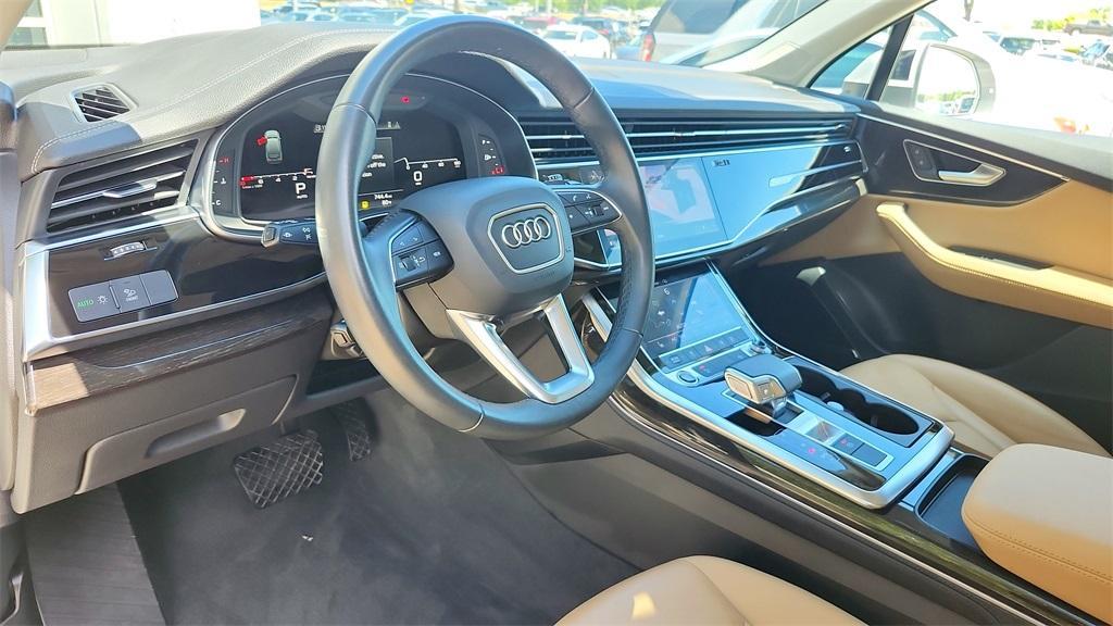 used 2024 Audi Q7 car, priced at $45,757