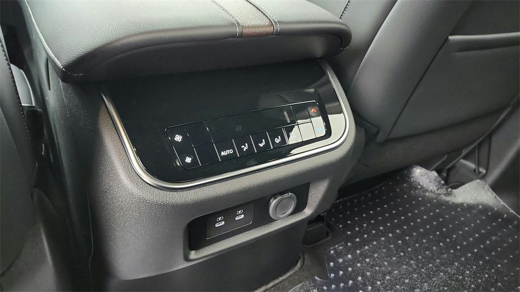 new 2025 Nissan Armada car, priced at $63,665