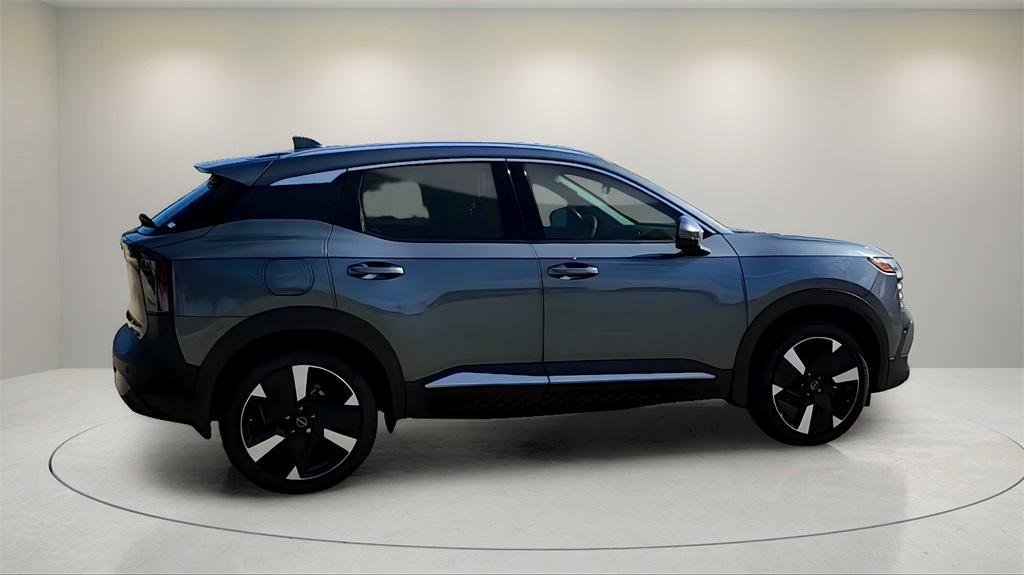 new 2025 Nissan Kicks car, priced at $27,243