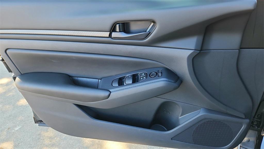 new 2025 Nissan Altima car, priced at $25,426