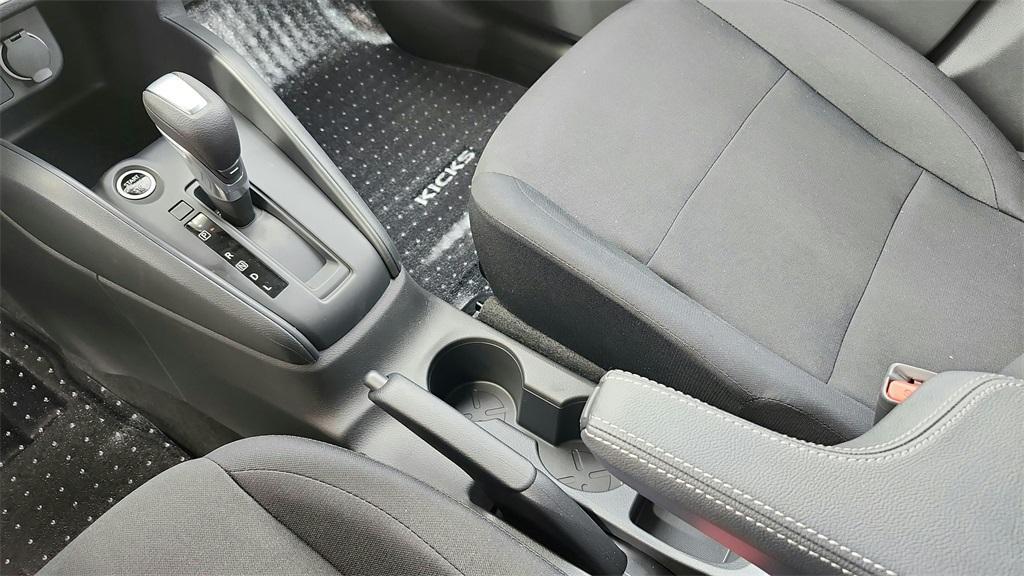 new 2025 Nissan Kicks Play car, priced at $21,657