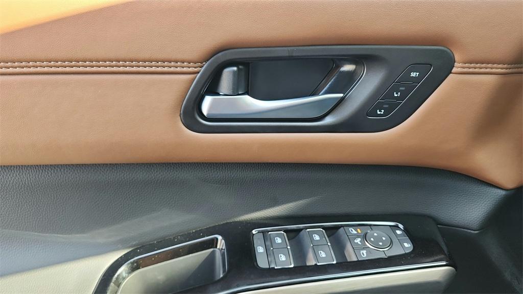 new 2025 Nissan Pathfinder car, priced at $48,590