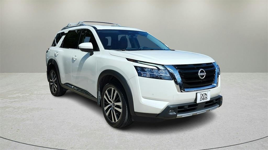 used 2024 Nissan Pathfinder car, priced at $41,999