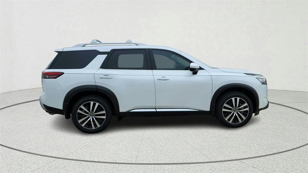 new 2025 Nissan Pathfinder car, priced at $46,730
