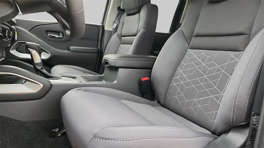 new 2025 Nissan Frontier car, priced at $38,440