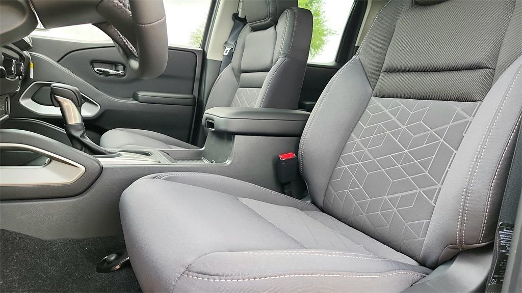 new 2025 Nissan Frontier car, priced at $40,240