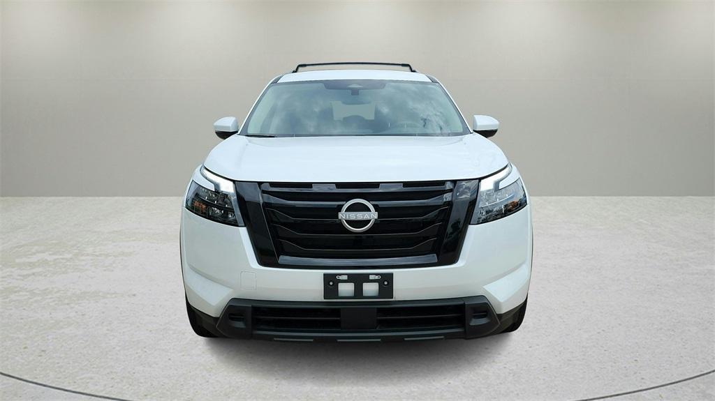 used 2025 Nissan Pathfinder car, priced at $37,901