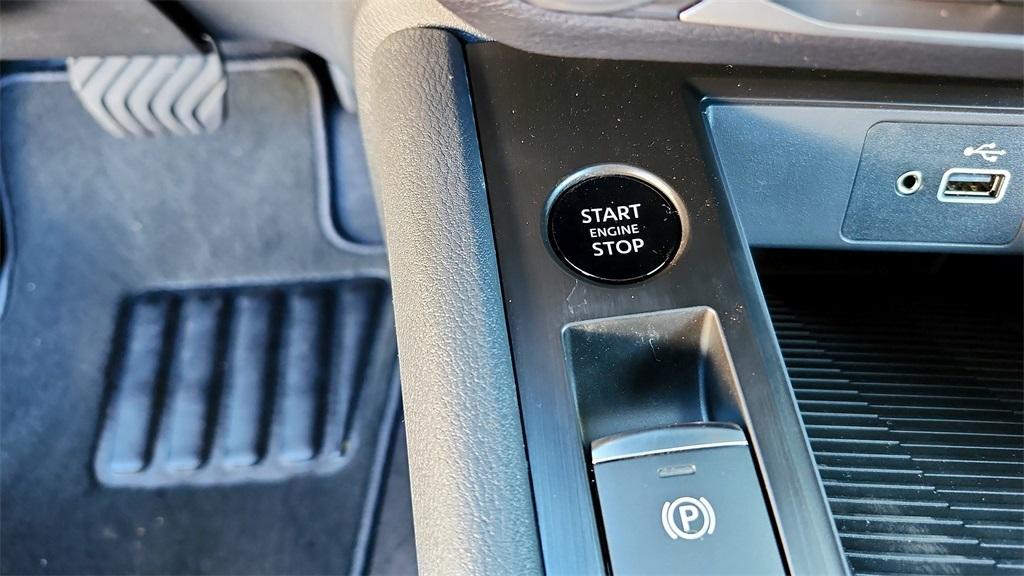 new 2025 Nissan Kicks car, priced at $23,061