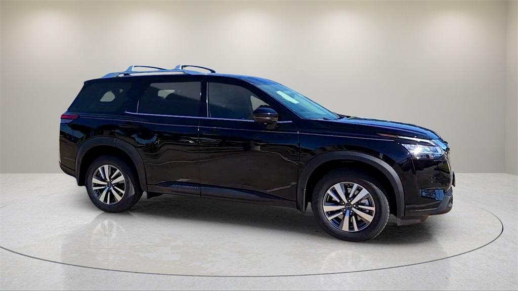 new 2025 Nissan Pathfinder car, priced at $41,202