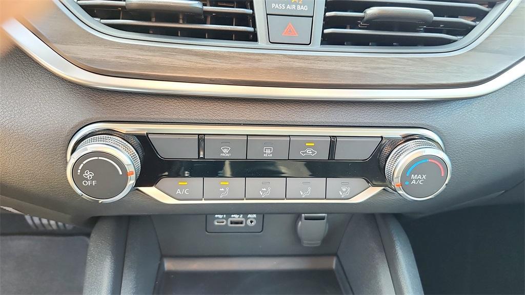 new 2025 Nissan Altima car, priced at $24,646