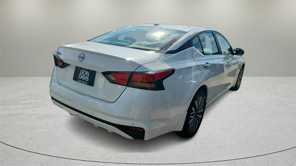 new 2025 Nissan Altima car, priced at $24,646