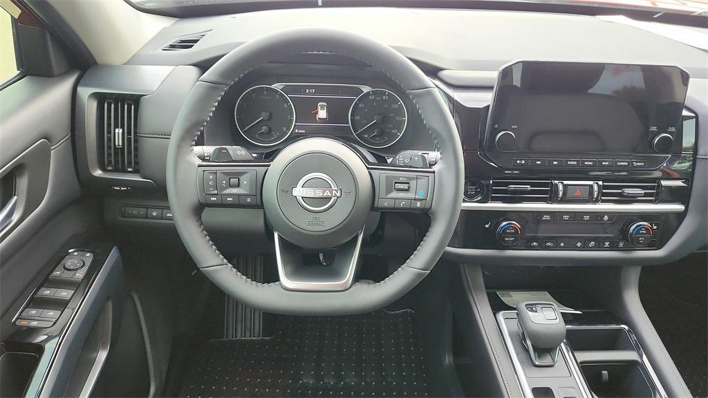 new 2025 Nissan Pathfinder car, priced at $43,718
