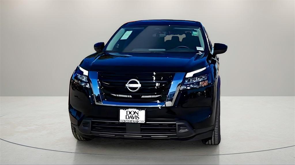 new 2025 Nissan Pathfinder car, priced at $32,650