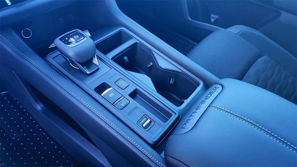 new 2025 Nissan Pathfinder car, priced at $32,650