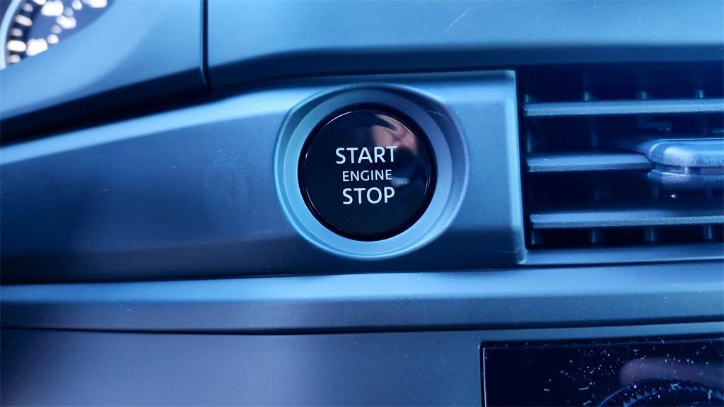 new 2025 Nissan Pathfinder car, priced at $32,650