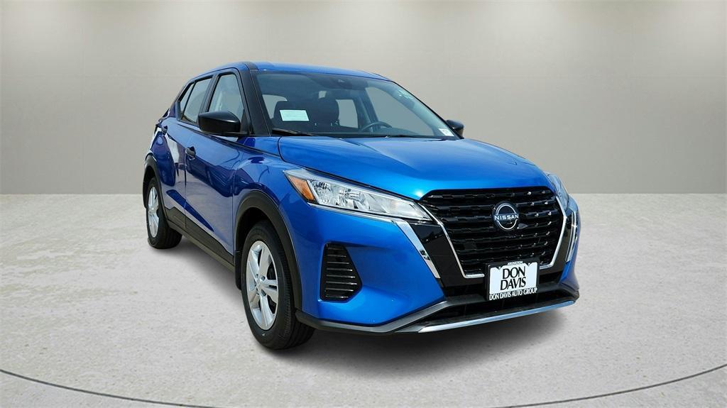 new 2025 Nissan Kicks Play car, priced at $21,657