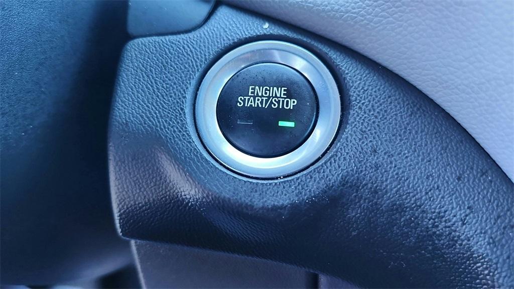 used 2022 Chevrolet Equinox car, priced at $15,966