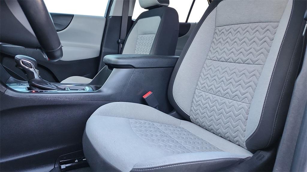 used 2022 Chevrolet Equinox car, priced at $15,966